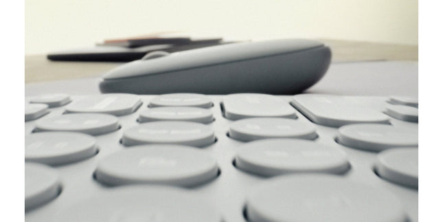 Teclado  Español Logitech Pebble Keys 2 K380s Rf Wireless + Bluetooth Qwerty Rosa