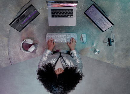 EAN 5099206112155 - Logitech 920-011588 teclado Universal RF Wireless + Bluetooth QWERTY Internacional de EE.UU. Aluminio, Bl imagen 4