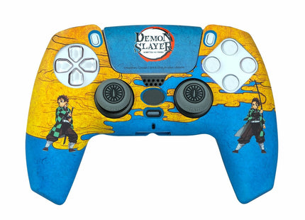 Fr-Tec Demon Slayer Kimetsu No Yaiba Tanjiro Kamado Pack Para Mando Ps5 De Carcasa Rigida + Grips + Sticker Para