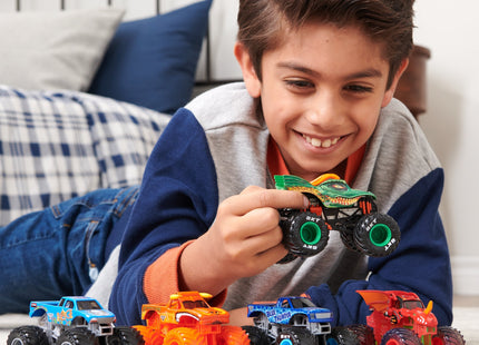 Spin Master Monster Jam - Pack De Dos Con Max-D Y El Toro Loco Escala 1:64 6066633