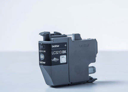 EAN 4977766762250 - Brother LC3213BK cartucho de tinta 1 pieza(s) Original Negro imagen 2