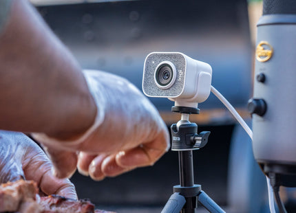 EAN 5099206087682 - Logitech 960-001297 cámara web 1920 x 1080 Pixeles USB 3.2 Gen 1 (3.1 Gen 1) Blanco imagen 4