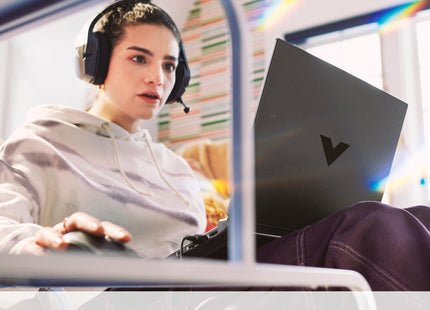 Portátil Victus By Hp 15-Fb0009ns 5600h 15.6" 8gb 512gb Ssd Gtx 1650 Freedos Negro