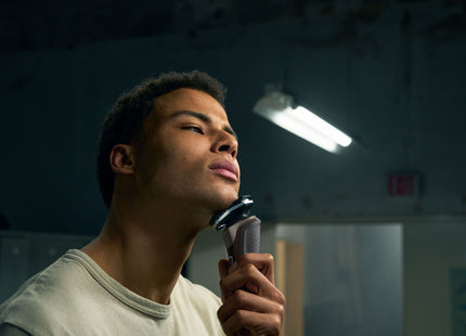 EAN 8720689008600 - Philips SHAVER Series 5000 S5886/38 afeitadora Máquina de afeitar de rotación Recortadora Negro, Marrón imagen 4