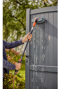 Gardena Cepillo Con Mango Cleansystem Suave, Cepillo Para Lavar Gris/Turquesa, Banda De Plástico Suave En Todo El Perímetro 18810-20