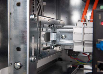 EAN 4016032456100 - Digitus DN-19-DIN-4U kit de montaje Plata Acero galvanizado imagen 3