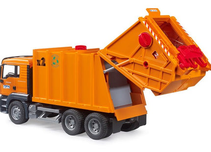 EAN 4001702037604 - BRUDER MAN TGS Garbage Truck imagen 4