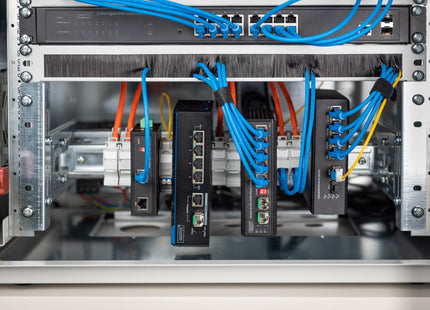 EAN 4016032456100 - Digitus DN-19-DIN-4U kit de montaje Plata Acero galvanizado imagen 4