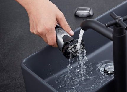 EAN 5025232831265 - Panasonic ES-LV69 Máquina de afeitar de láminas Recortadora Negro, Plata imagen 7