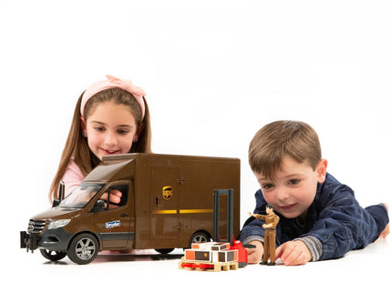 Camion Ups Bruder Mb Sprinter Con Conductor Y Accesorios, 02678