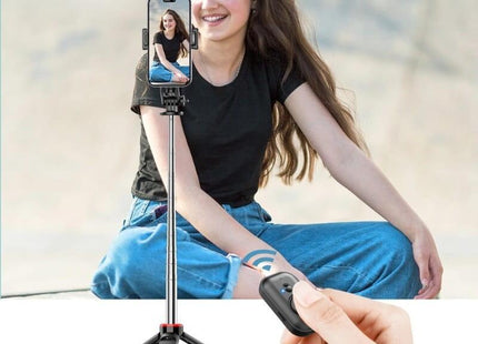 Palo Selfie C13d Con Led, Trípode Extensible 1.35m Para Móviles Y Cámaras - Con Mando Inalámbrico Negro
